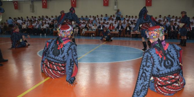 Çocuk Mahkumlardan 19 Mayıs Kutlaması