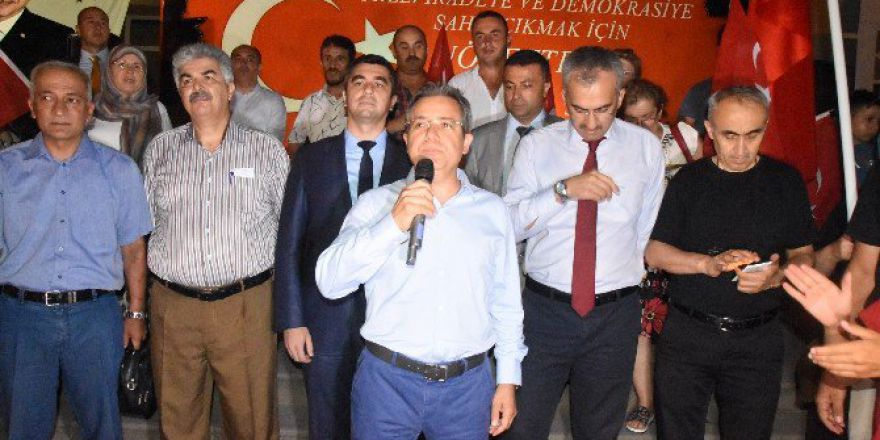 Vali Cirit: “Hürriyet Ve Demokrasi En Çok Bu Millete Yakışıyor”