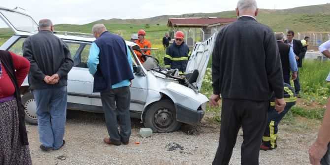 Kırıkkale’de Trafik Kazası: 1 Ölü, 2 Yaralı