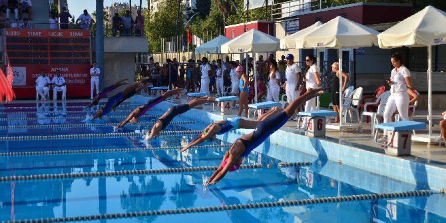 Adana’da 2015-2016 Sezonu Performans Yüzme Yarışları Tamamlandı