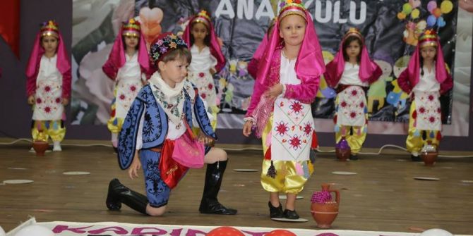 Burhaniyeli Miniklerin Gösterileri İzleyenlerden Tam Not Aldı