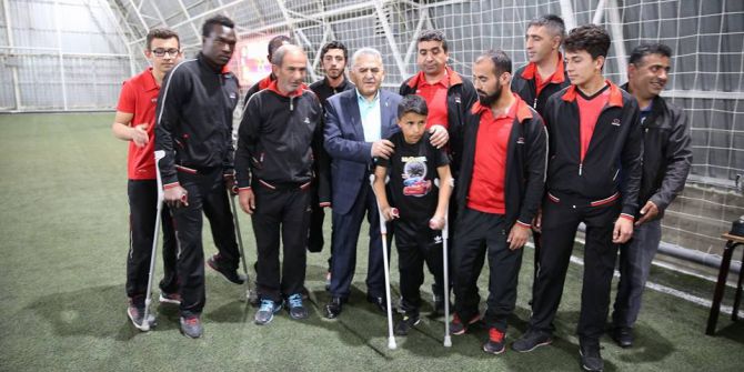 Başkan Büyükkılıç, "Sporda Engellerin Kaldırılması İçin Gereken Hizmetleri Sunmak İstiyoruz"