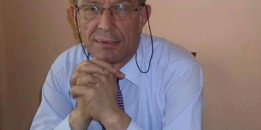 Ölüm Demokrasi Nöbetinde Yakaladı