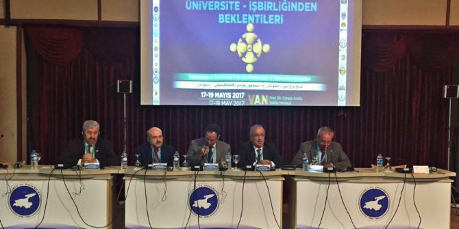 Rektör Çomaklı, “Üniversitelerin Üniversite-işbirliğinden Beklentileri” Sempozyumuna Katıldı
