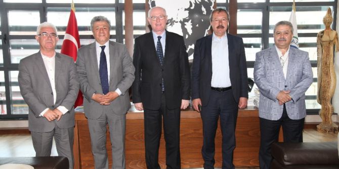 Milletvekili Mustafa Balbay Başkan Kurt’u Ziyaret Etti