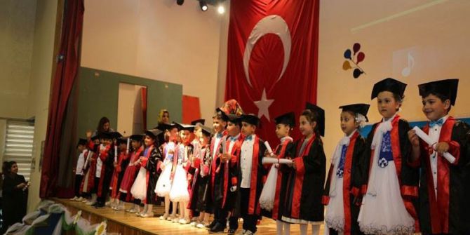 Miniklerden Yılsonu Etkinliği