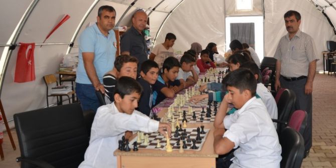 Samsat’ta Satranç Turnuvası Düzenlendi