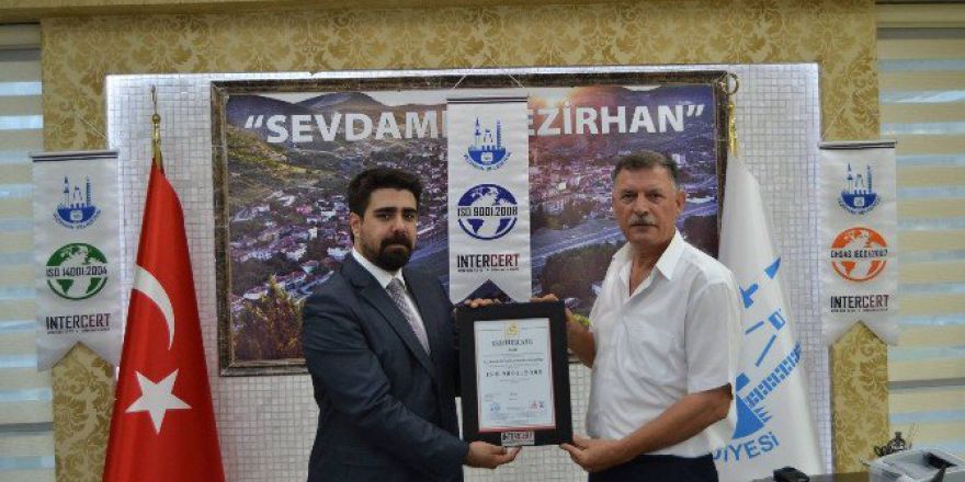 Vezirhan Belediyesi’nin Hizmetleri Tescillendi