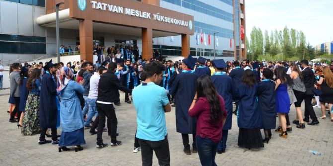 Tatvan Myo’da Mezuniyet Töreni
