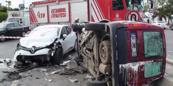 Kartal Sahil Yolunda Kaza: 6 Yaralı