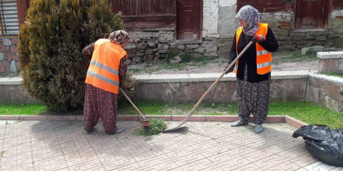 İlçenin Temizliği Kadınlardan Soruluyor