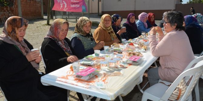 Anneler Günü Kahvaltıları Köseilyas Mahallesi İle Sona Erdi