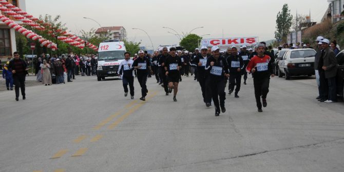 "Dedeler Ve Neneler Koşusu" İle "Yağlı Güreşler" İçin Geri Sayım Başladı