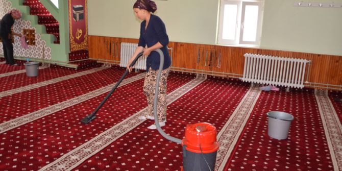 Camilere Ramazan Temizliği