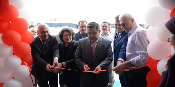 Bilecik’in Yöresel Tatlarının Bulunduğu Mağaza Açıldı