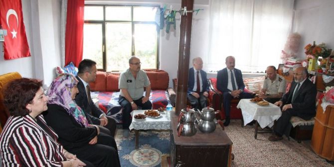 15 Temmuz Şehidinin Ailesine Anlamlı Ziyaret