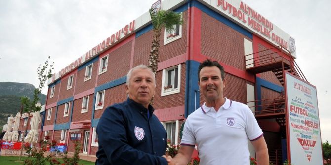 Atınordu, Elit Performans Direktörü Edgraper İle Anlaştı