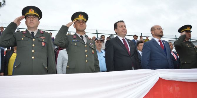 Niksar’da 19 Mayıs Coşkuyla Kutlandı