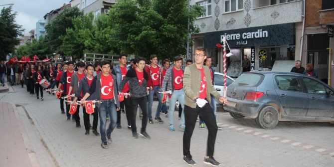 Çanlı Gençlerden Fener Alayı