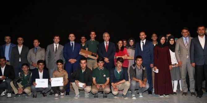 Hakkari’de 6. Umre Ödüllü Kitap Okuma Yarışması