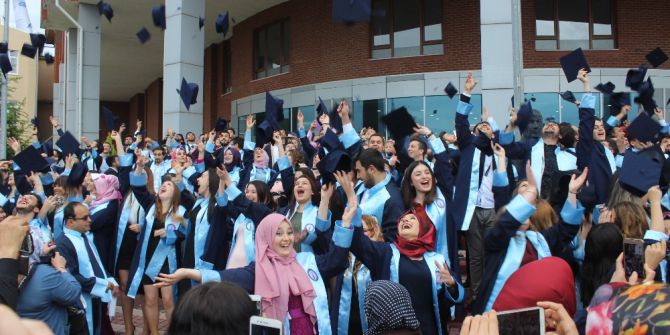 Tavşanlı’da Mezuniyet Coşkusu