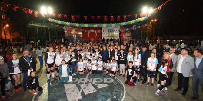 Mini Voleybol Ve Sokak Basketbolu Turnuvası Sona Erdi