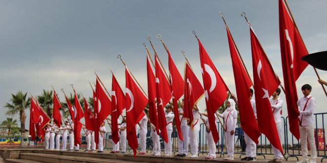 İskenderun’da 19 Mayıs Coşkusu