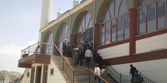İmam-ı Şafii Camii’nde İlk Cuma Namazı