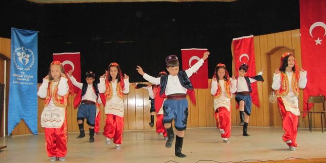 Hisarcık’ta 19 Mayıs Atatürk’ü Anma Gençlik Ve Spor Bayramı Etkinlikleri