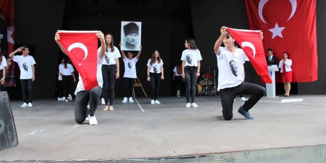 19 Mayıs Bodrum Kalesinde Kutlandı