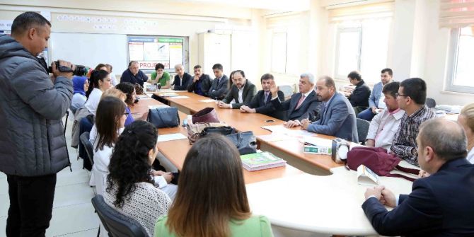 Başkan Karaosmanoğlu: "Çocuklar Okulda Değil Hayatta Birinci Olsun"