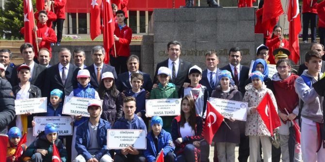 Gümüşhane’de 19 Mayıs Atatürk’ü Anma, Gençlik Ve Spor Bayramı Kutlandı