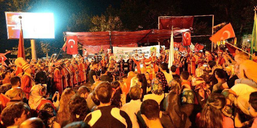 Demokrasi Nöbetine Mehter Morali