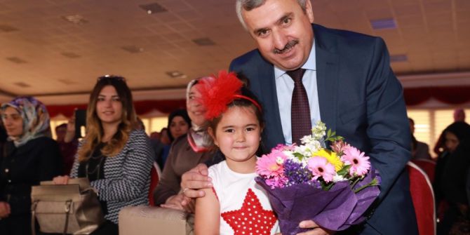 Başkan Baran: “Vatanını Seven Nesiller Yetiştirmeliyiz”