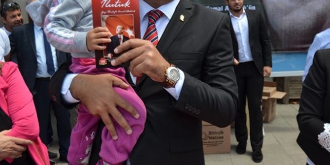 Foça Belediyesi 1919 Adet Nutuk Dağıttı