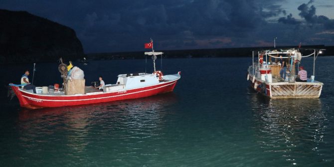 Korkup Ağlayarak Yaptıkları İhbar Polisi Alarma Geçirdi