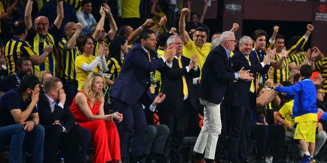 Aziz Yıldırım, Takımı Yalnız Bırakmadı