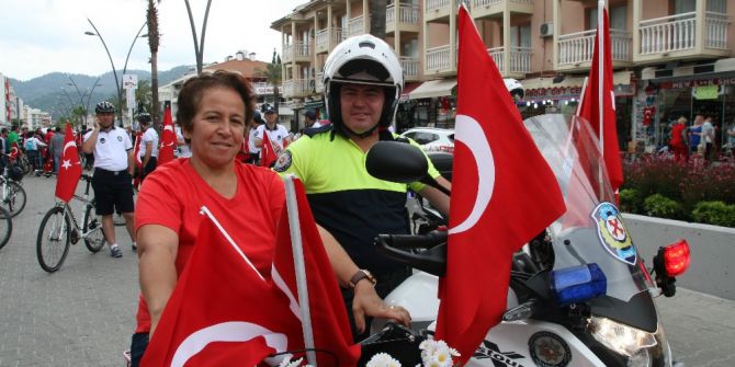 Marmaris Belediyesi Bisiklet Yolu Halkın Hizmetine Açıldı