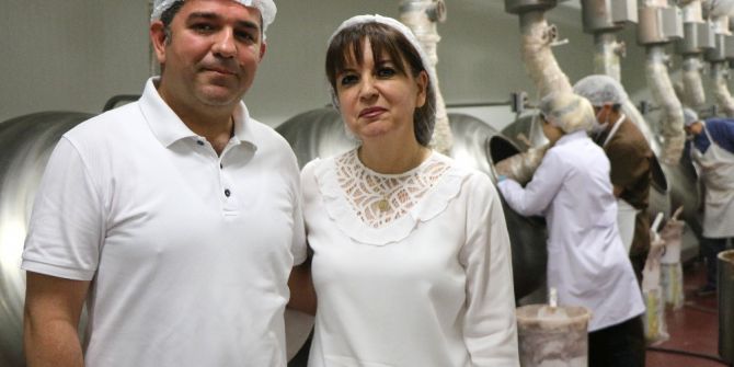 Eşiyle Fazla Vakit Geçirmek İçin Çikolata İmalathanesi Kurdu