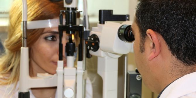 Ucuz Gözlük Kör Edebilir