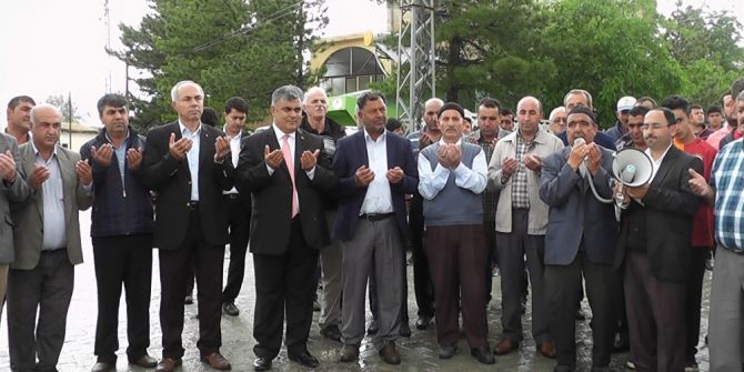 Yağmur Duası Sırasında Yağmur Yağdı