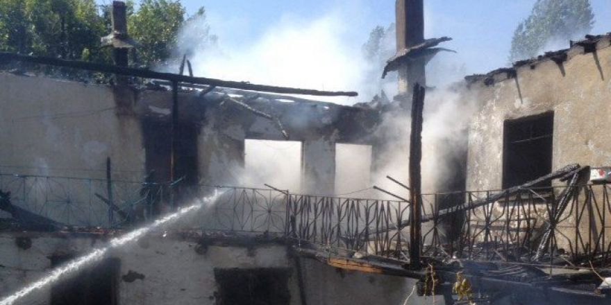 Çorum’da Ev Yangını