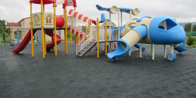 Esire Termal Turizm Merkezi Çocuk Oyun Grubu Zeminine Kauçuk Kaplama