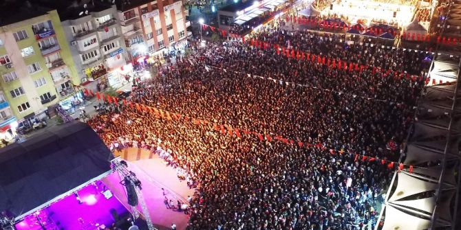 Aydın 19 Mayıs’ı Emre Aydın İle Kutladı