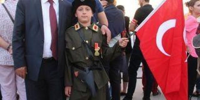 Kuşadası Gençlik Yürüyüşünde Buluştu