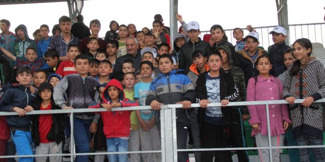 İncesu’da 14. Geleneksel Uçurtma Festivali Düzenledi