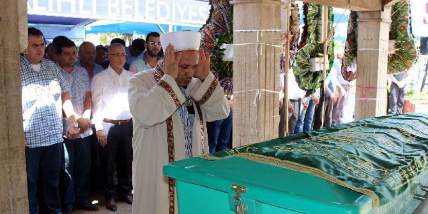 Hayatını Kaybeden Başkan Son Yolculuğuna Uğurlandı