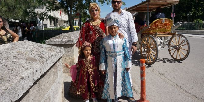 Edirne’de Düşman Çatlatan Roman Düğünü