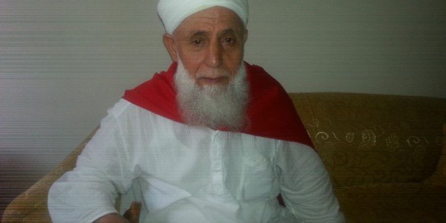 15 Temmuz’da Sakat Bacağına Rağmen Koltuk Değnekleriyle 8 Kilometre Yürüdü