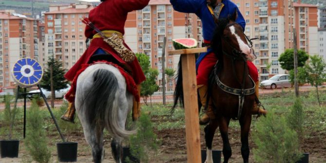 Atlı Okçular Nefes Kesti